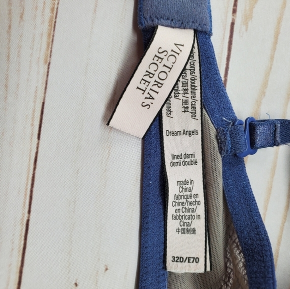 Victorias Secret Dream Angels Lined Demi 32D Lace Overlay Periwinkle Blue‎ Cream - Picture 9 of 9